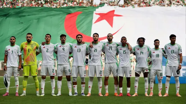 كأس العرب 2025.. التشكيل الرسمي لمباراة الجزائر ضد السودان