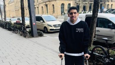 محمد حمدي ينهي رحلة العلاج في ألمانيا ويعود إلى القاهرة