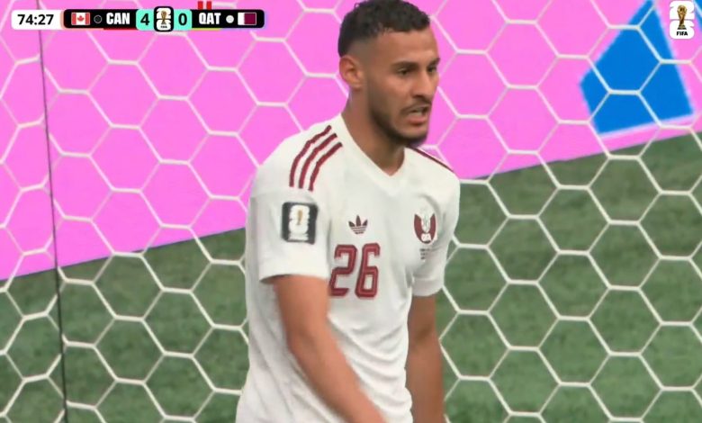 محمد مناعي لاعب قطر سجل هدف في مرماه أمام كندا